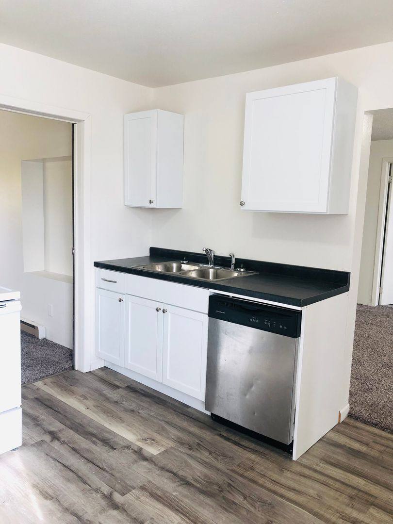 House for rent at 114 4th Ave NW, Minot, ND 58703