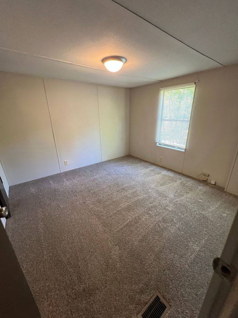 House for rent at 3700 Ash Dr, Buford, GA 30518