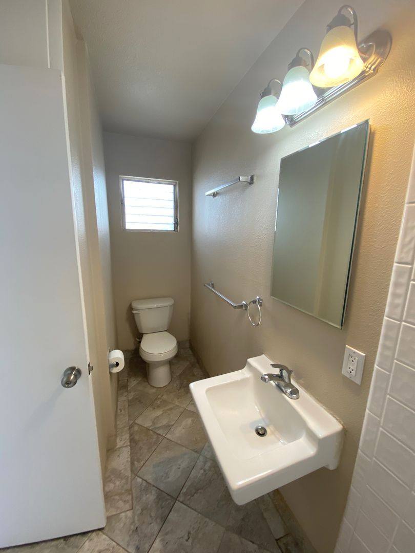Apartment for rent at 245 S Pacific Ave, Ventura, CA 93001