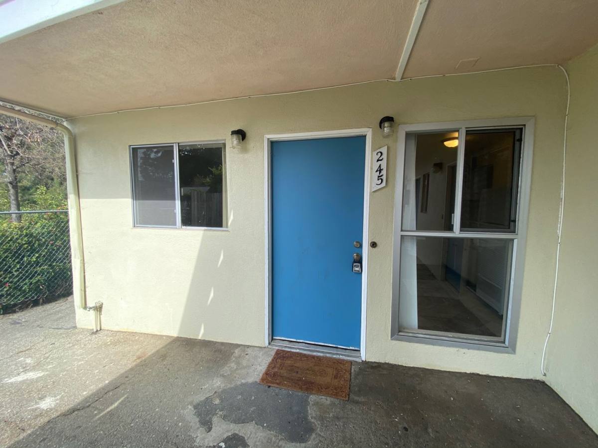 Apartment for rent at 245 S Pacific Ave, Ventura, CA 93001