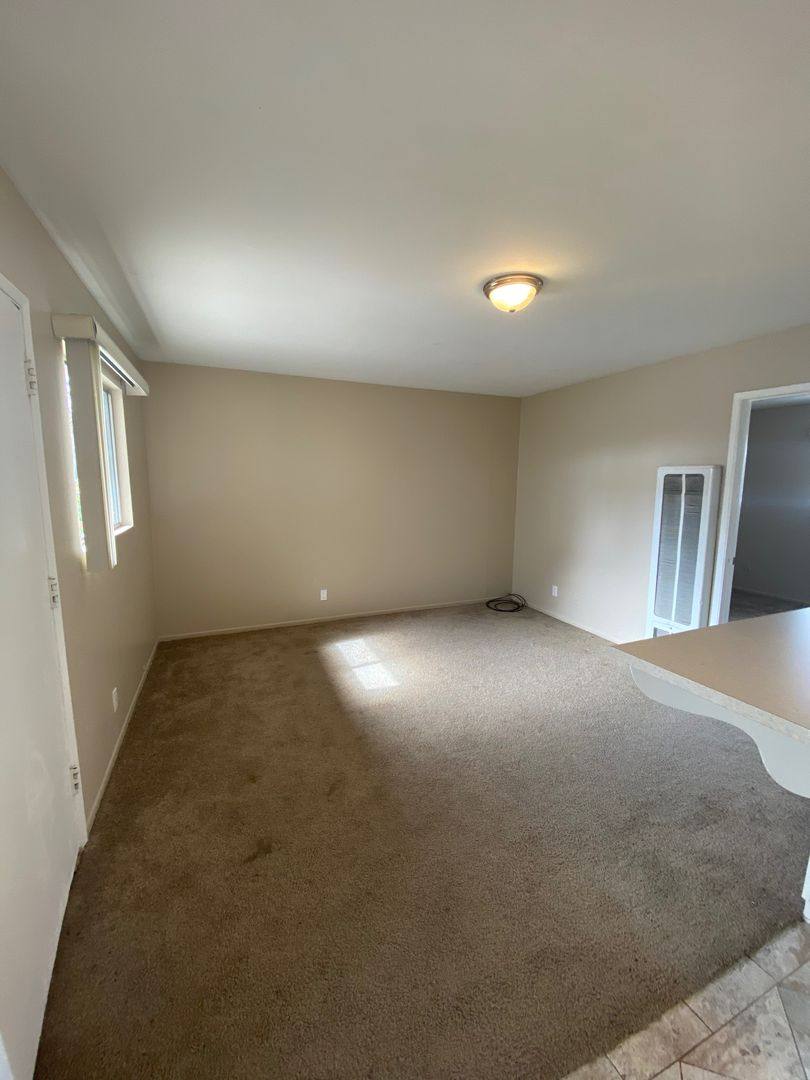 Apartment for rent at 245 S Pacific Ave, Ventura, CA 93001