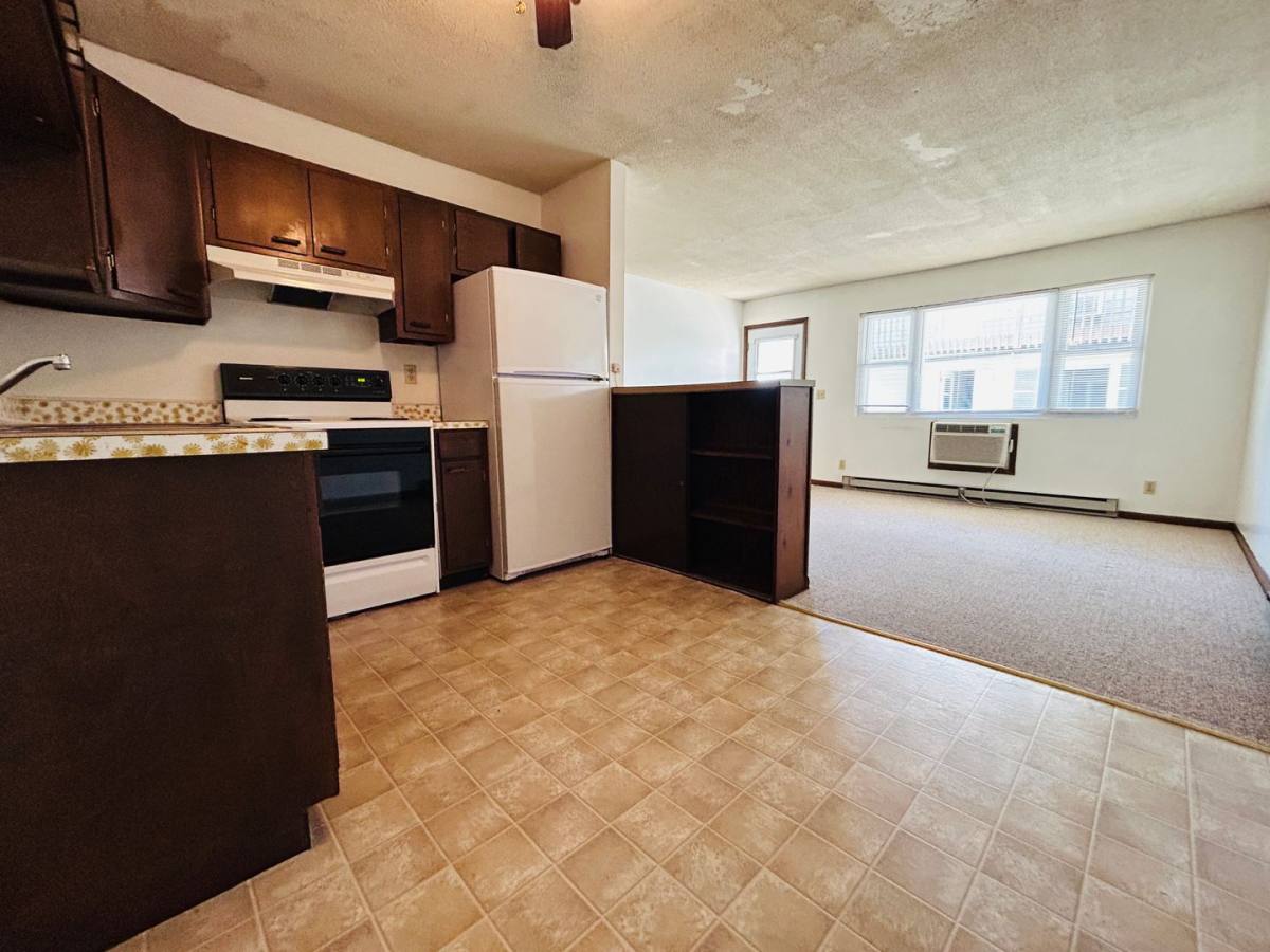 Apartment for rent at 1135-11455 N College Dr, Maryville, MO 64468