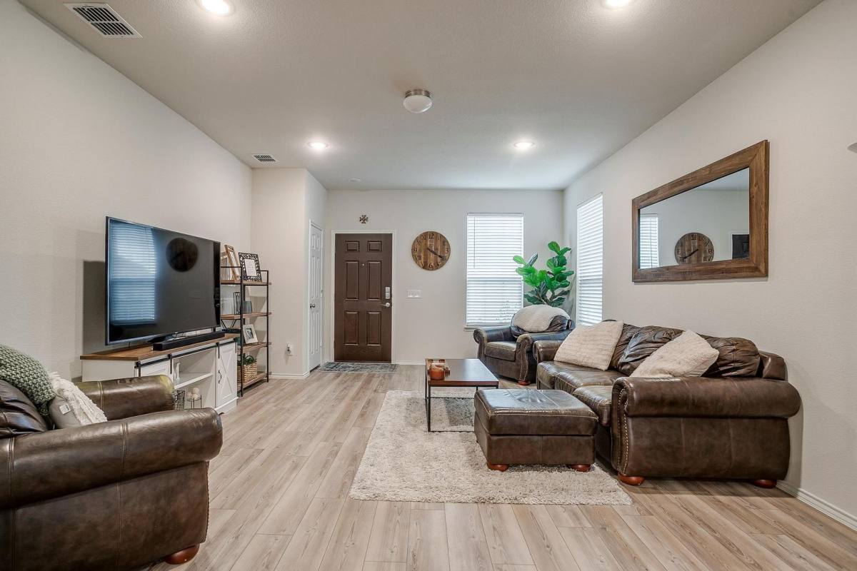 House for rent at 8144 Branch Hollow Trail, Fort Worth, TX 76123