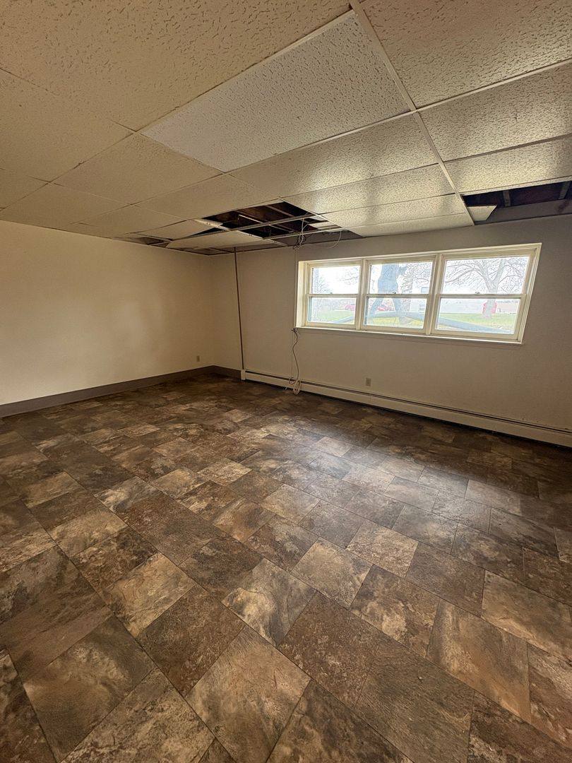 Apartment for rent at 625 Maple St, Minot, ND 58701