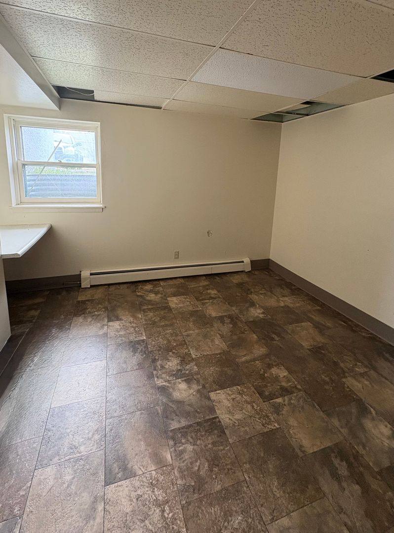 Apartment for rent at 625 Maple St, Minot, ND 58701