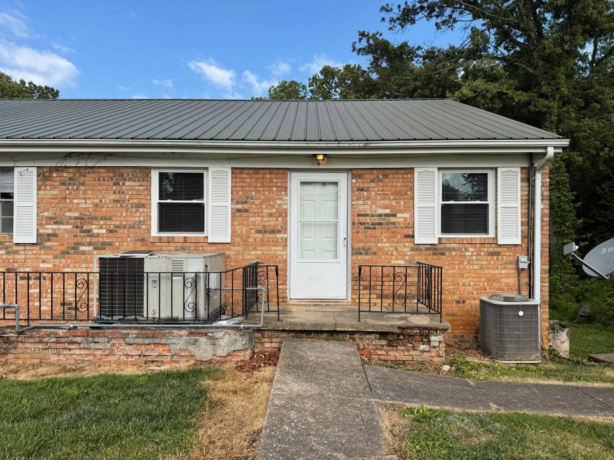 Apartment for rent at 204 Pinecrest Dr, Greeneville, TN 37743