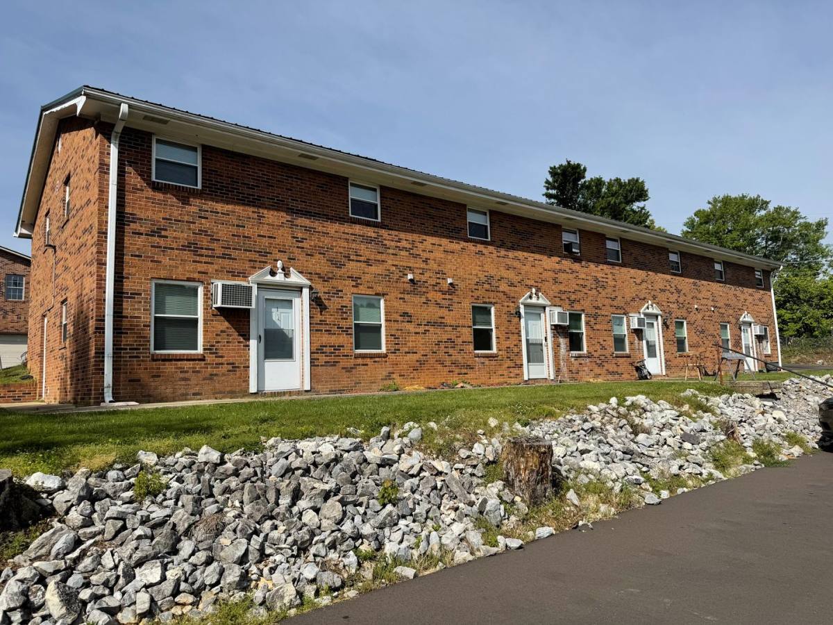 Apartment for rent at 262 S Rufe Taylor Rd, Greeneville, TN 37745