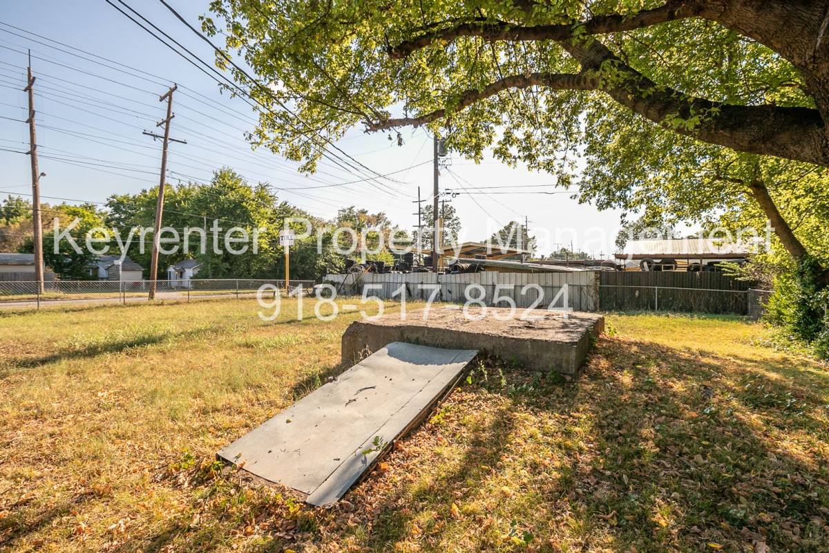 House for rent at 1502 N Columbia Ave, Tulsa, OK 74110