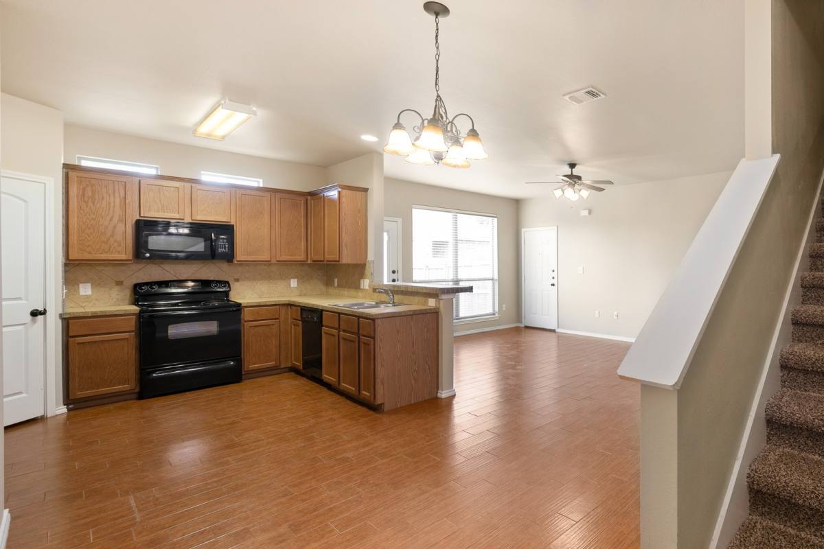 Townhouse for rent at 314 Rosalie Dr, New Braunfels, TX 78130