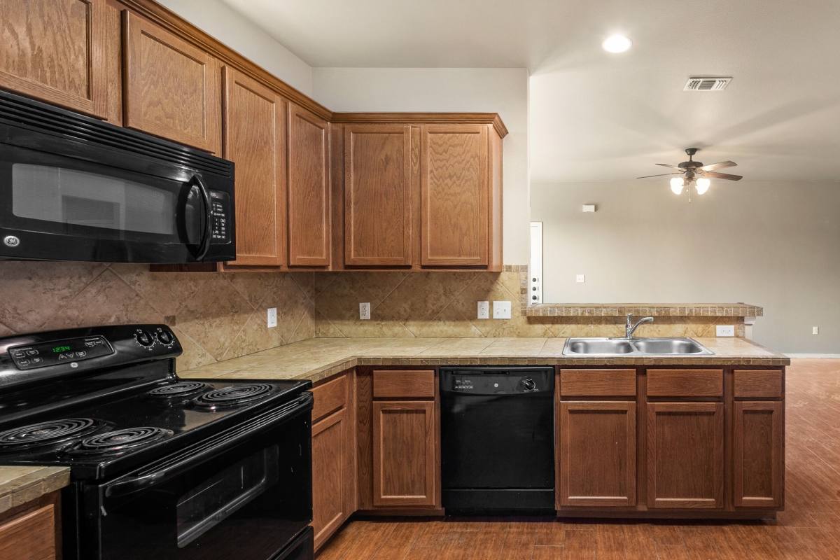 Townhouse for rent at 314 Rosalie Dr, New Braunfels, TX 78130