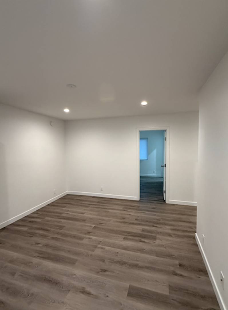 Apartment for rent at 4800 August St, Los Angeles, CA 90008