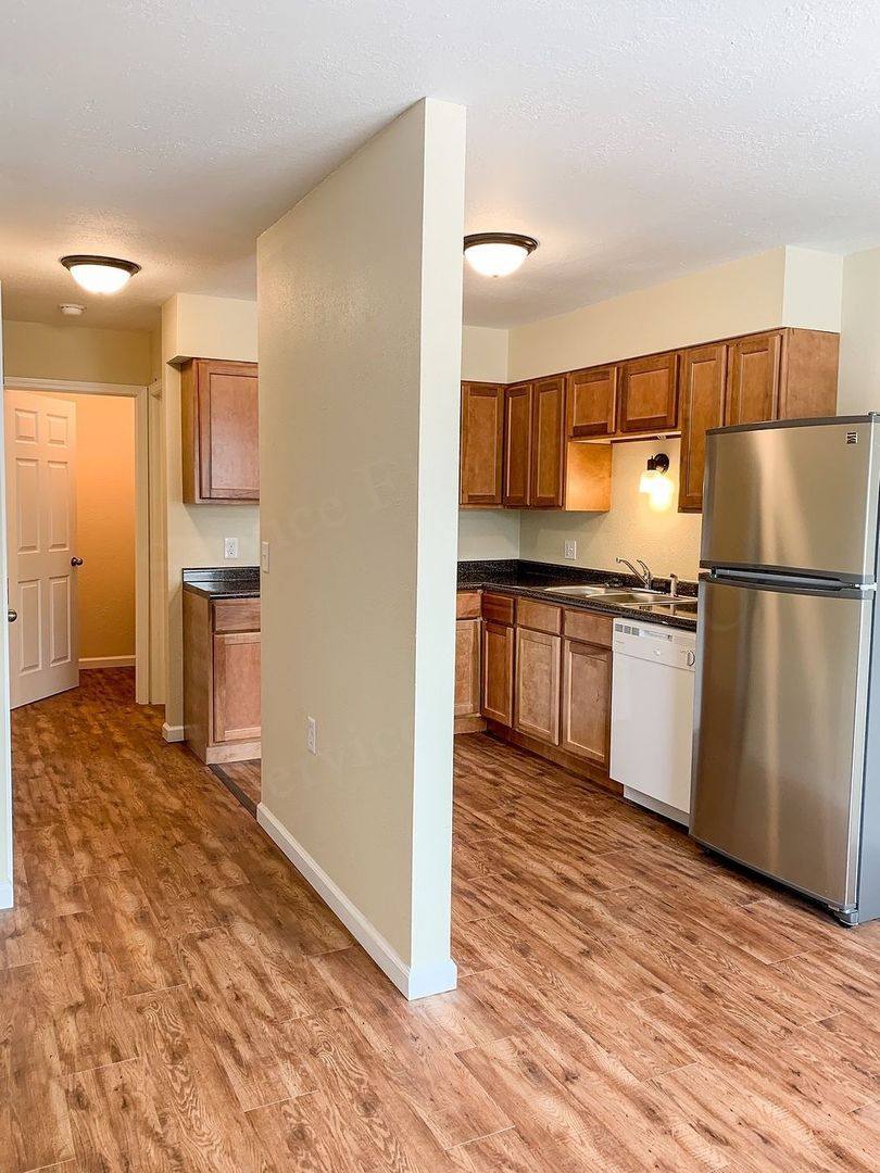 Apartment for rent at 68 Hulett Dr, Camdenton, MO 65020