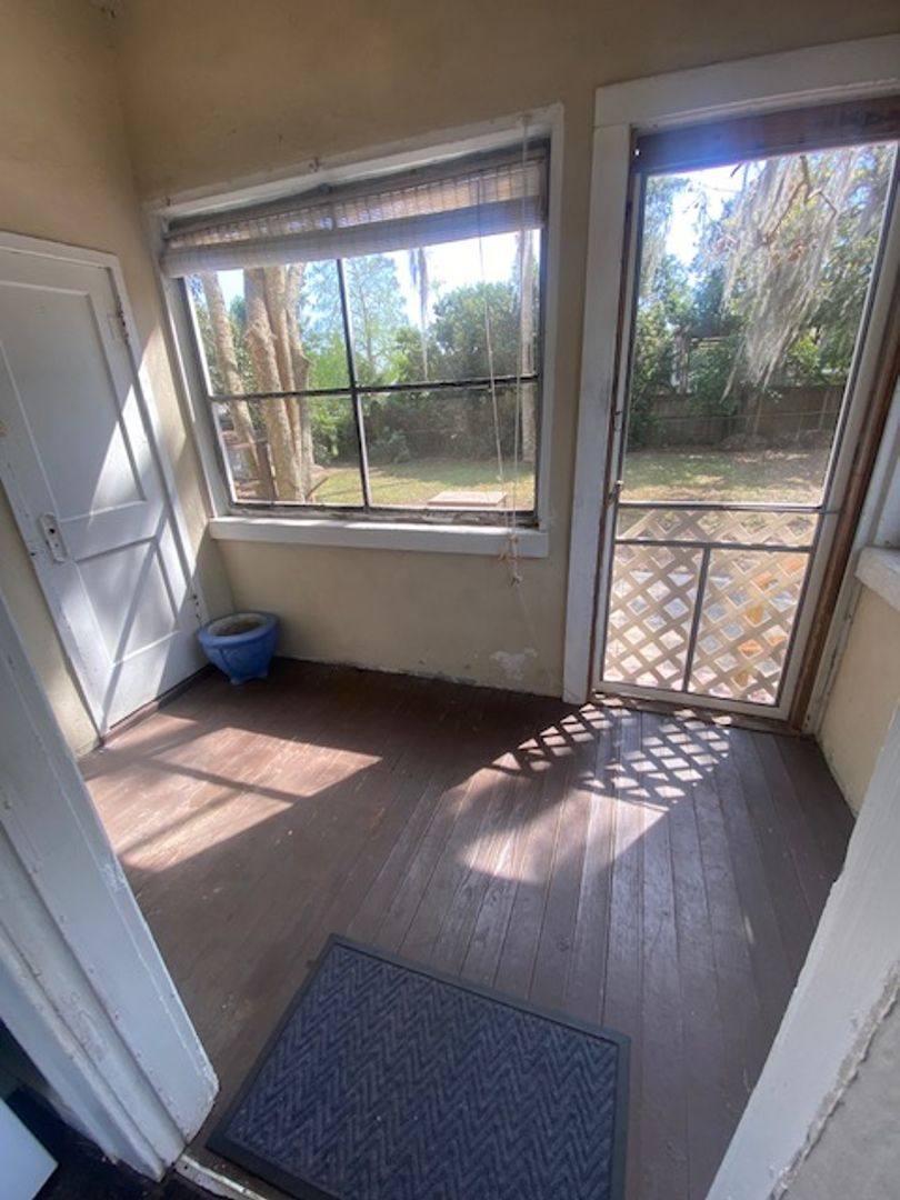 House for rent at 1014 W Rich Ave, Deland, FL 32720