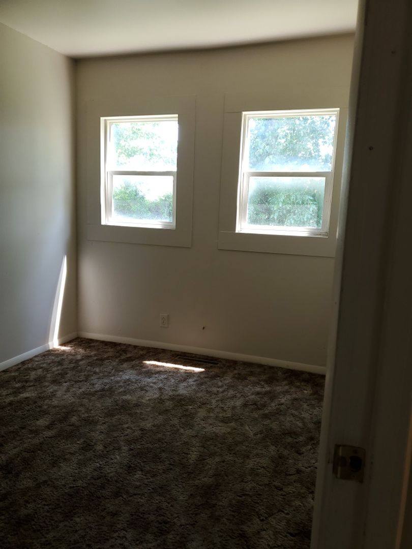 Apartment for rent at 1219 & 1221 Joan Ave, Evansville, IN 47711