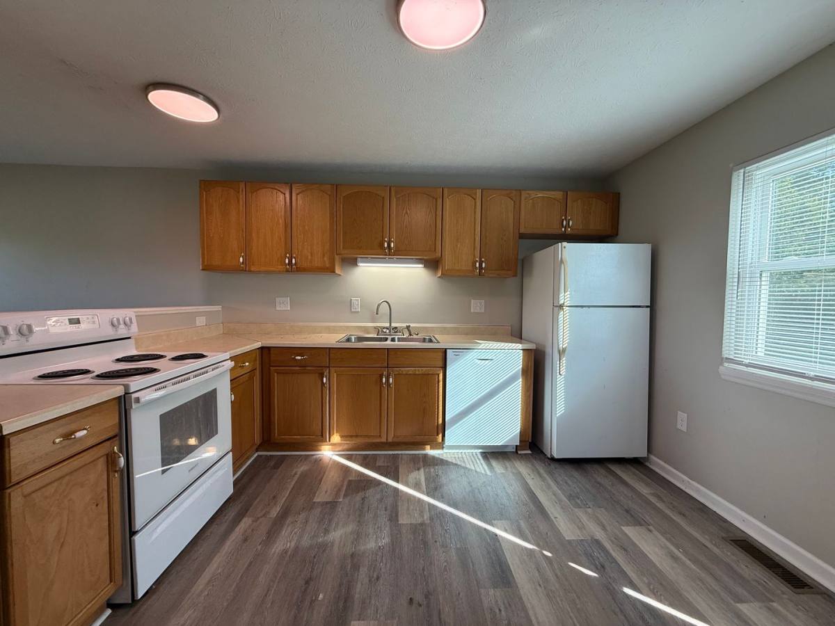 Apartment for rent at 5525 Jones Bridge Rd, Greeneville, TN 37743