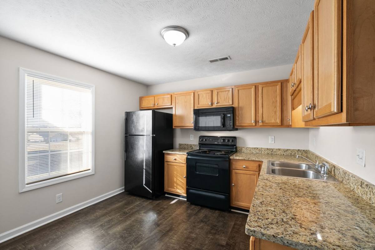 Apartment for rent at 249 Executive Ave, Clarksville, TN 37042