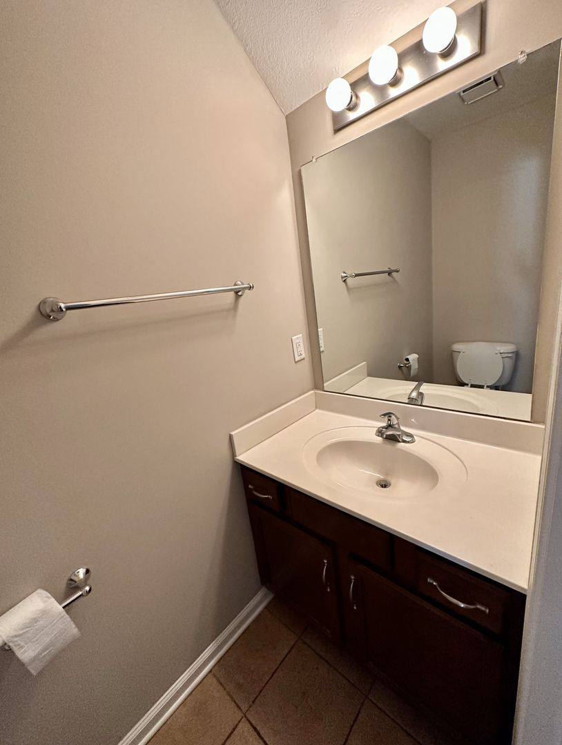 Apartment for rent at 855 Tracy Lane, Clarksville, TN 37040