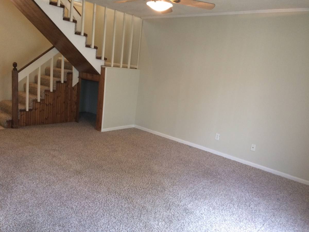 Condo for rent at 1905 Blackthorn, Champaign, IL 61821