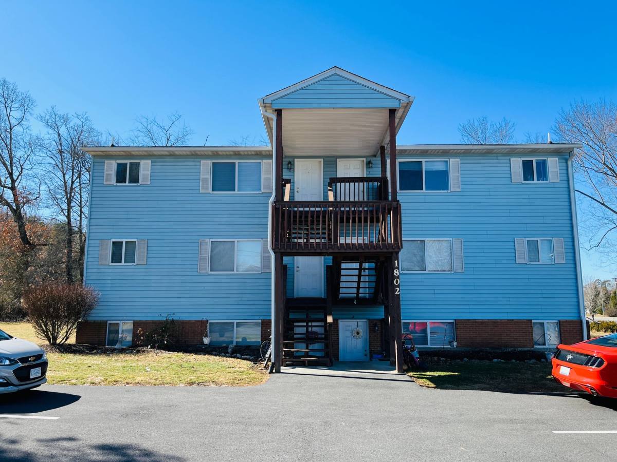 Apartment for rent at 1800 Smith Ave #F, Radford, VA 24141