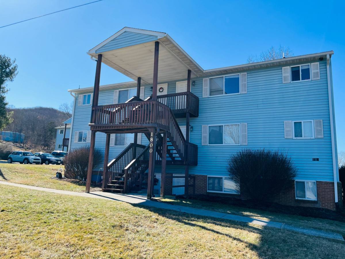 Apartment for rent at 1800 Smith Ave #F, Radford, VA 24141