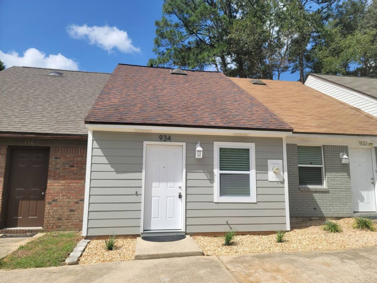 Townhouse for rent at 934 S Lipona, Tallahassee, FL 32304