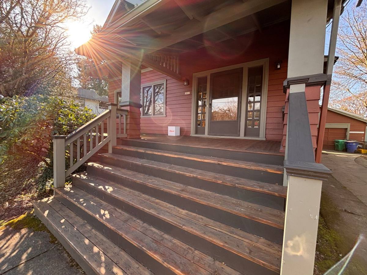 House for rent at 2817 NE 19th Ave, Portland, OR 97212