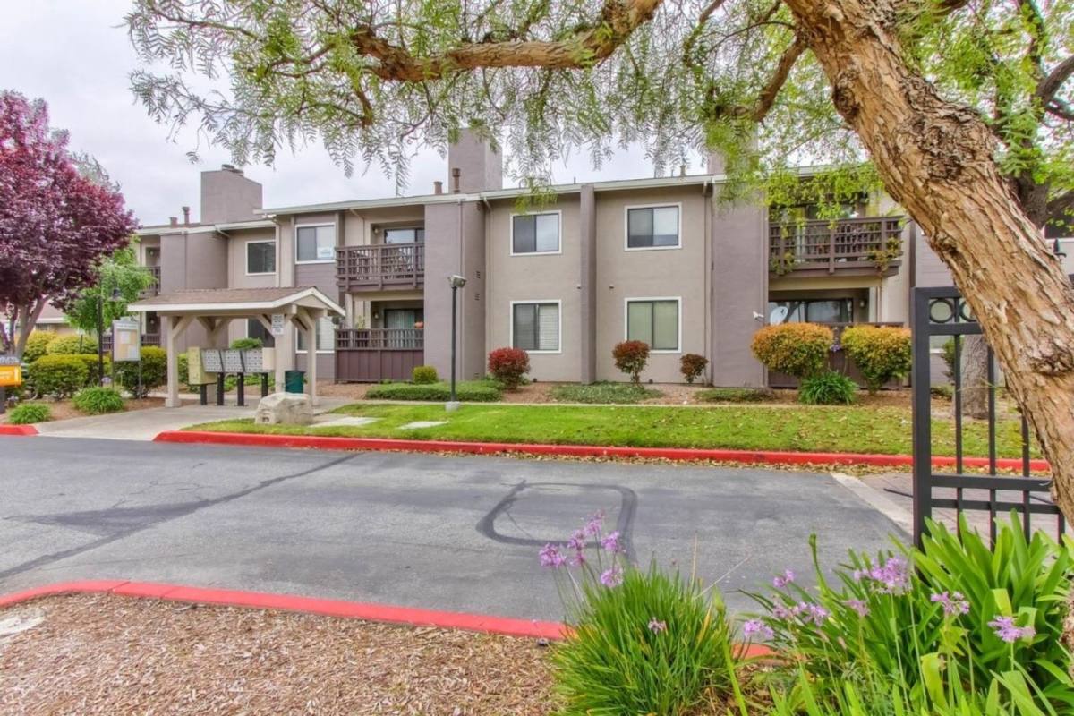 Condo for rent at 427 W Laurel Dr, Salinas, CA 93906