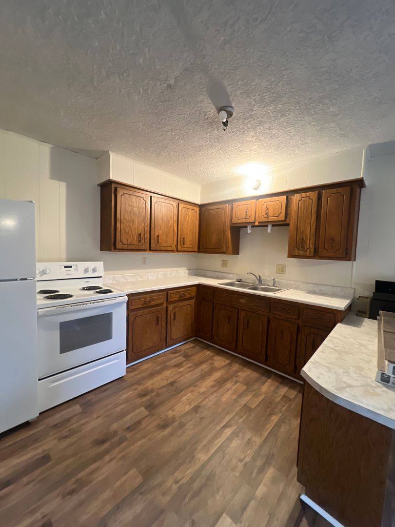 Apartment for rent at 25545 Nugget, Lebanon, MO 65536