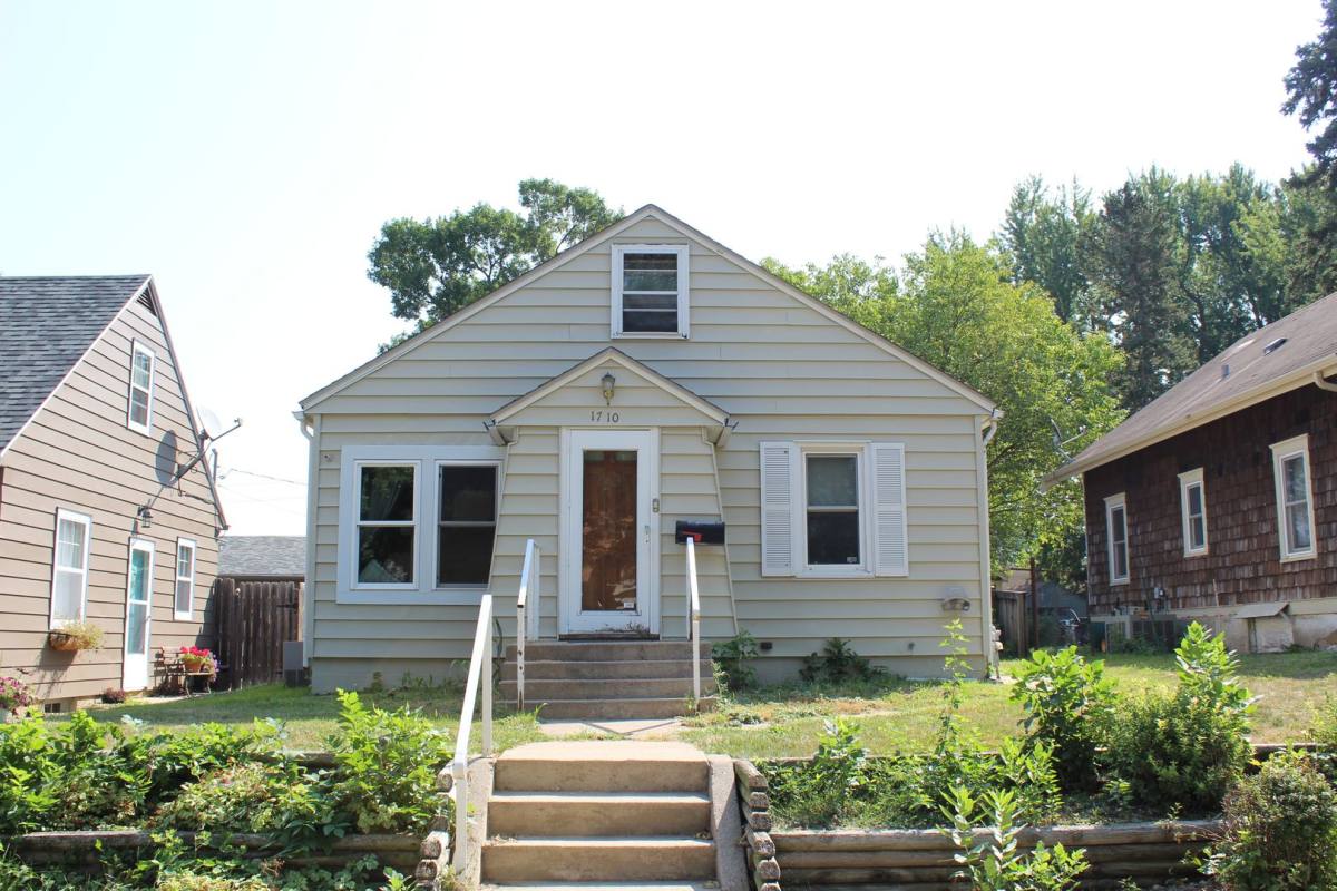 Apartment for rent at 1710 S 9th Ave, Sioux Falls, SD 57105