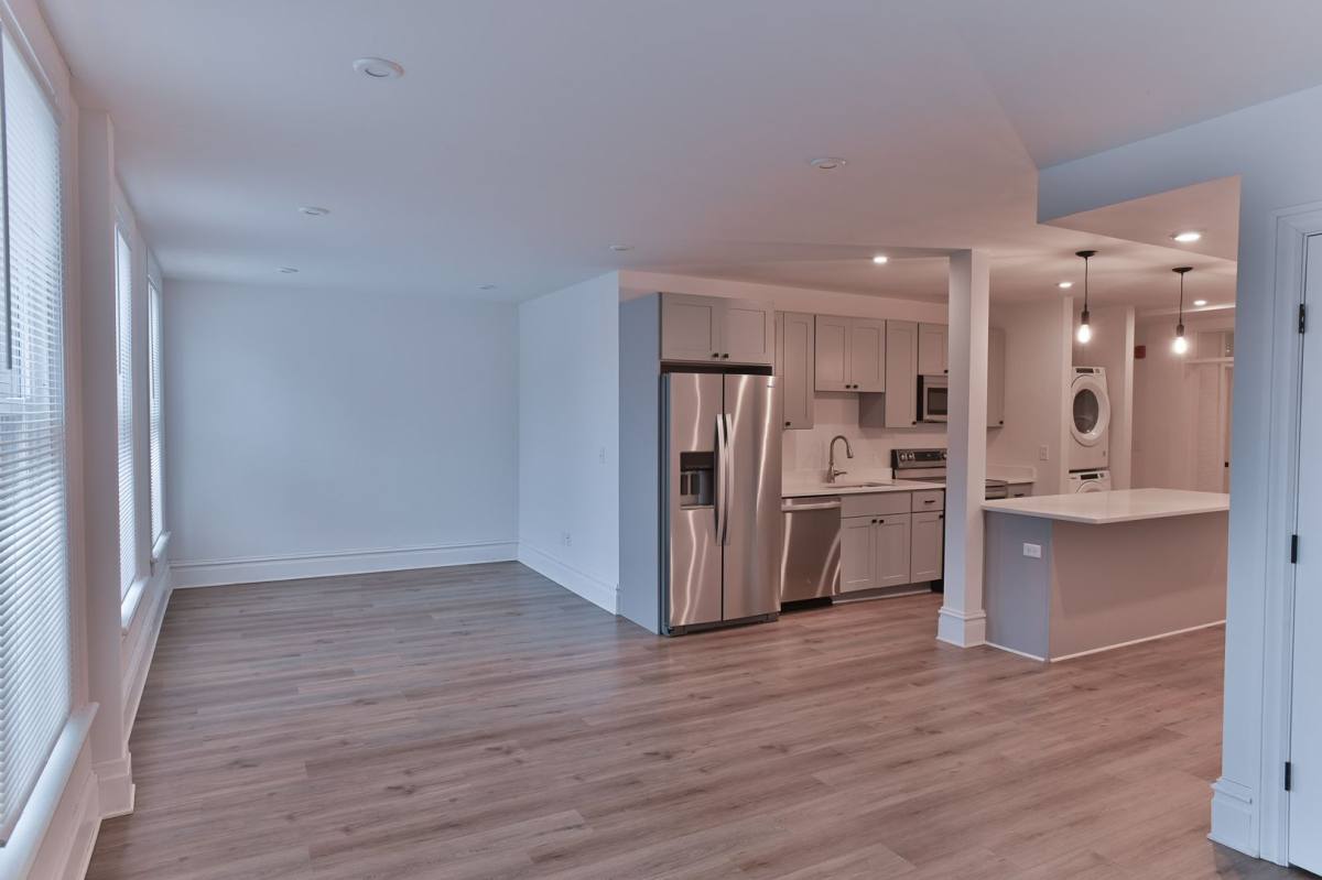 Apartment for rent at 122-124 State St, Harrisburg, PA 17101