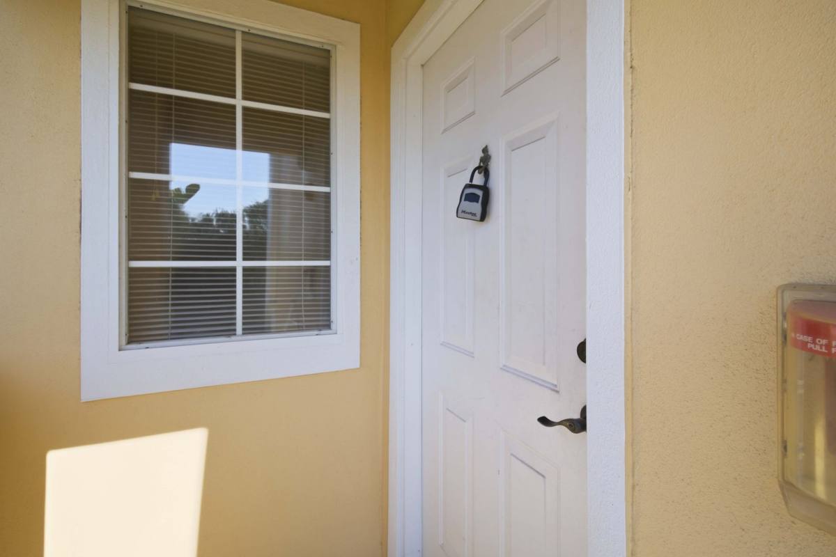 Condo for rent at 1015 Villagio Circle, Sarasota, FL 34237