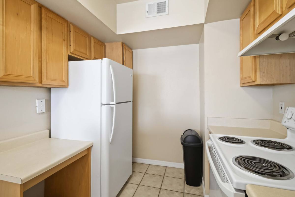 Condo for rent at 1015 Villagio Circle, Sarasota, FL 34237