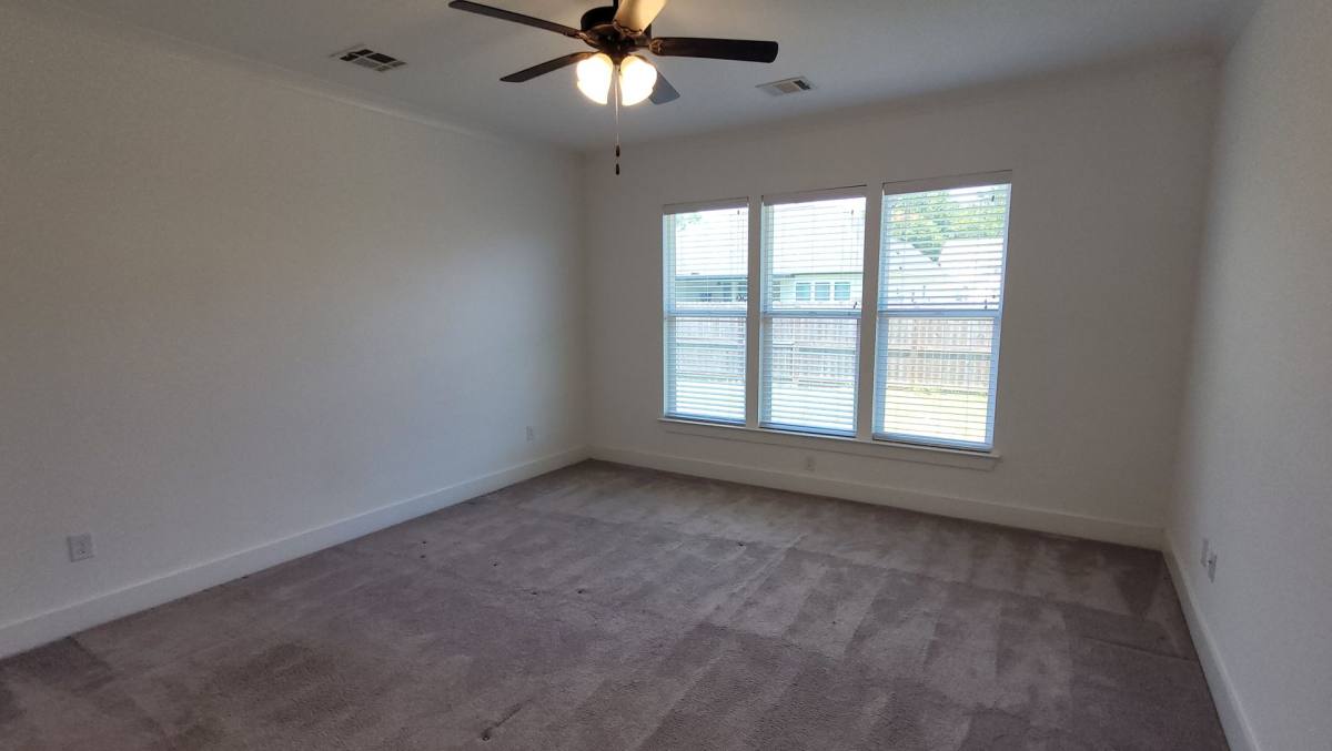 House for rent at 9587 S Creek Dr, Denham Springs, LA 70726