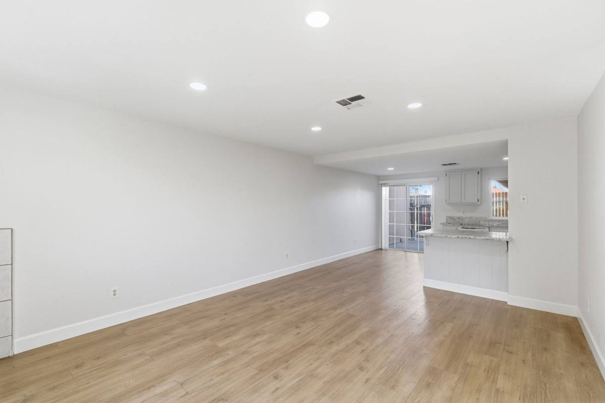 House for rent at 817 Quail Lane, Bakersfield, CA 93309