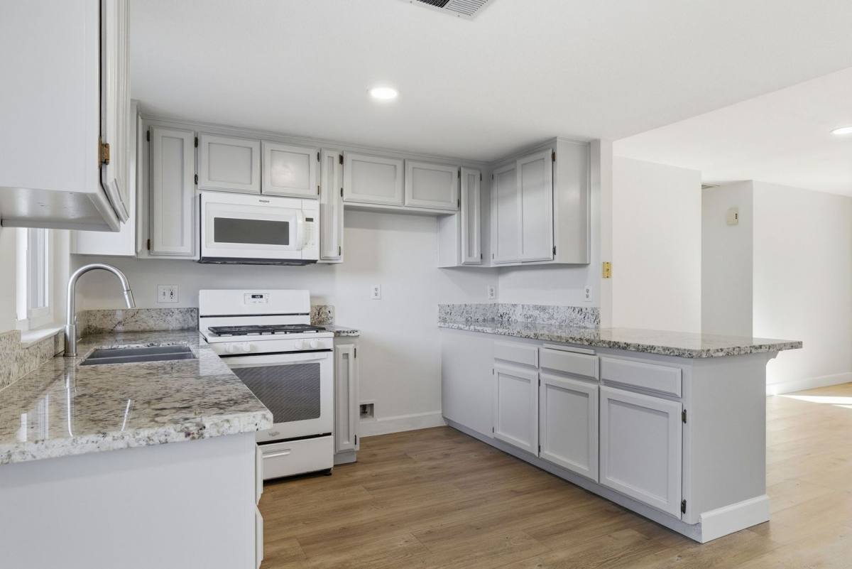 House for rent at 817 Quail Lane, Bakersfield, CA 93309