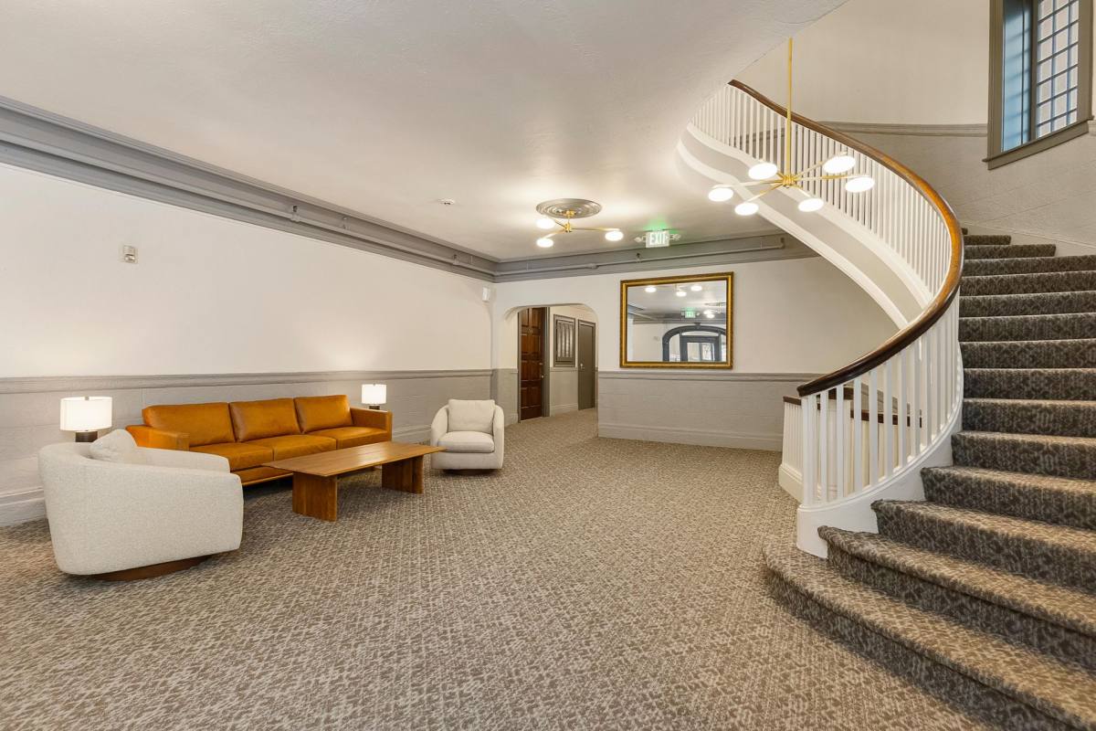 Apartment for rent at 305 Bellevue Ave E, Seattle, WA 98102