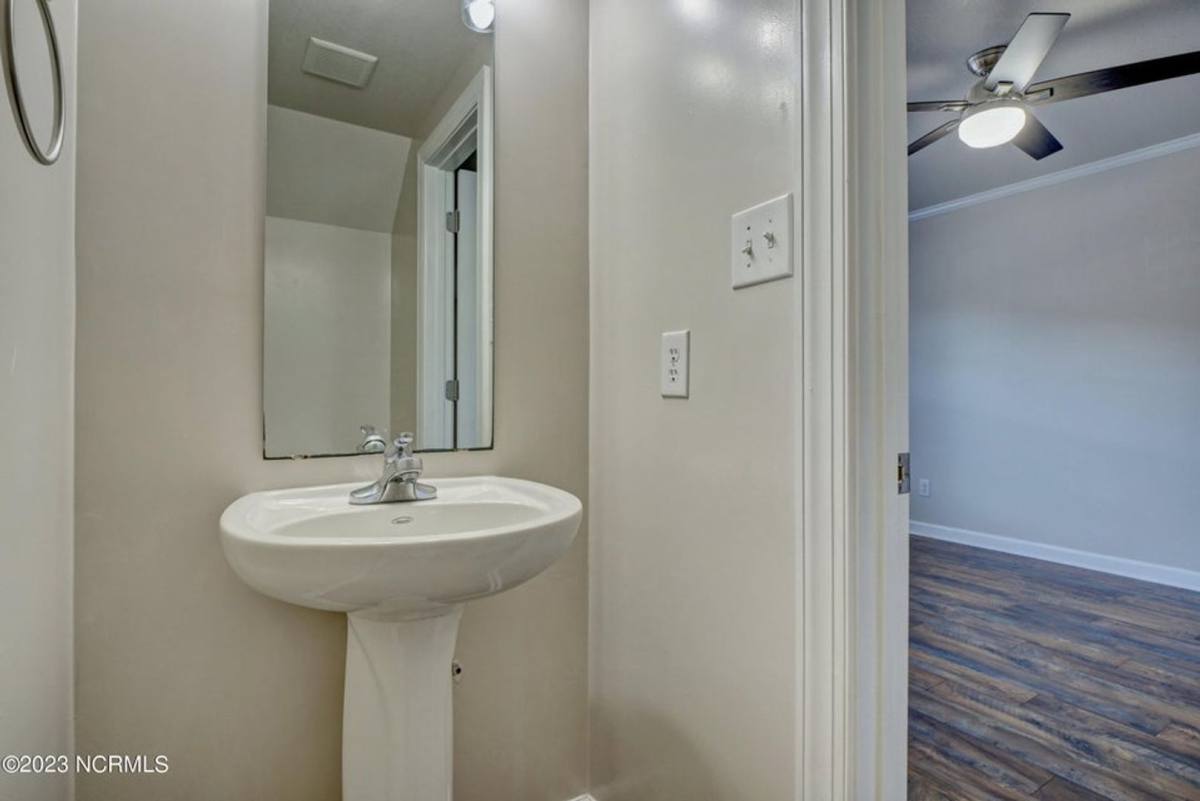 Townhouse for rent at 202 Bridgewood Dr, Jacksonville, NC 28540