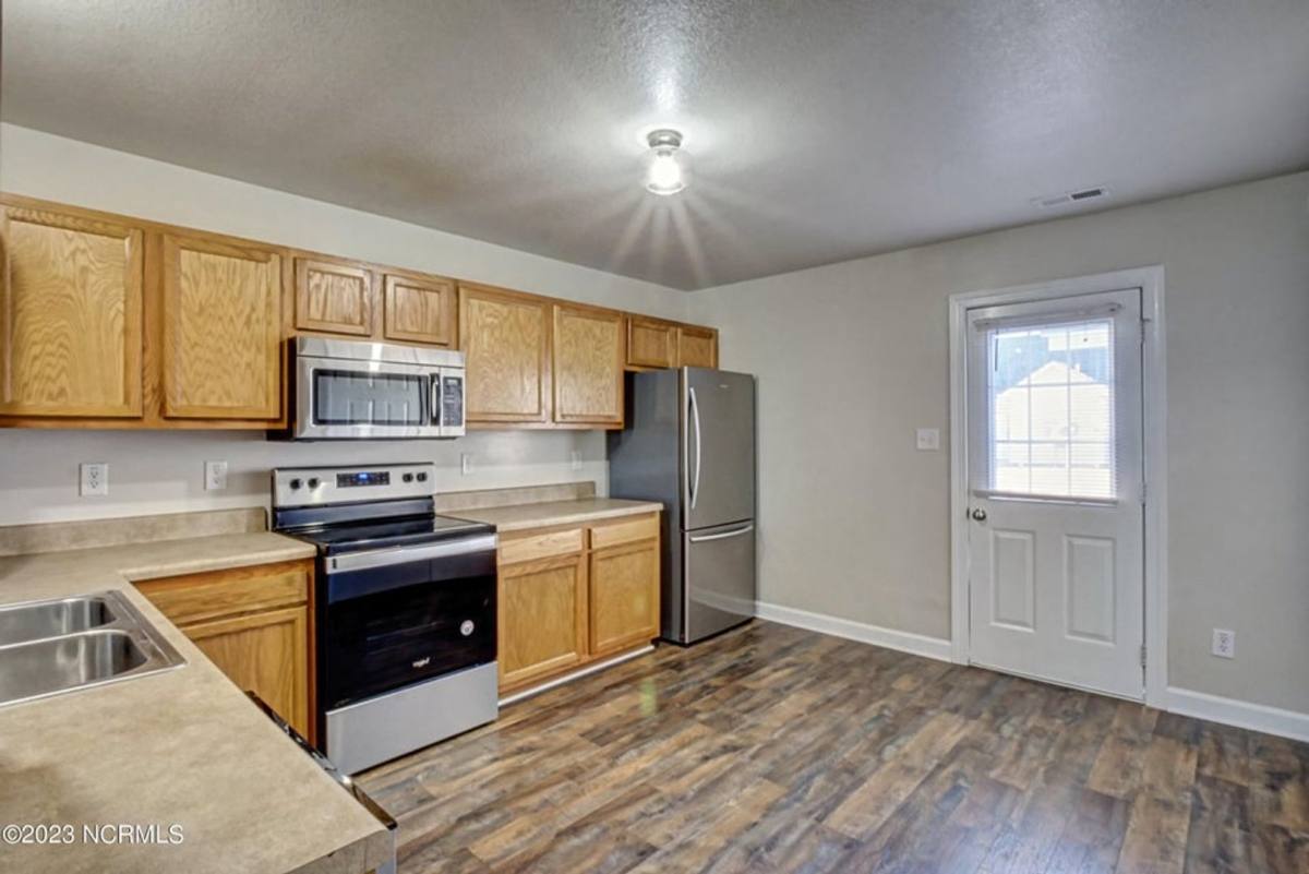 Townhouse for rent at 202 Bridgewood Dr, Jacksonville, NC 28540