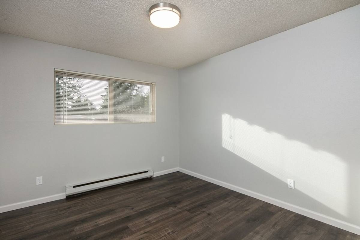 Apartment for rent at 10295 NE 189th St, Bothell, WA 98011