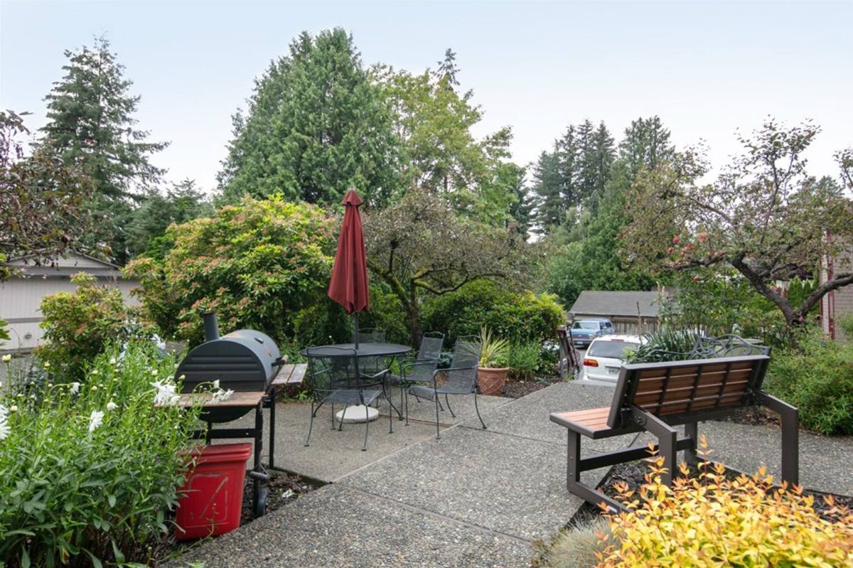 Apartment for rent at 10295 NE 189th St, Bothell, WA 98011