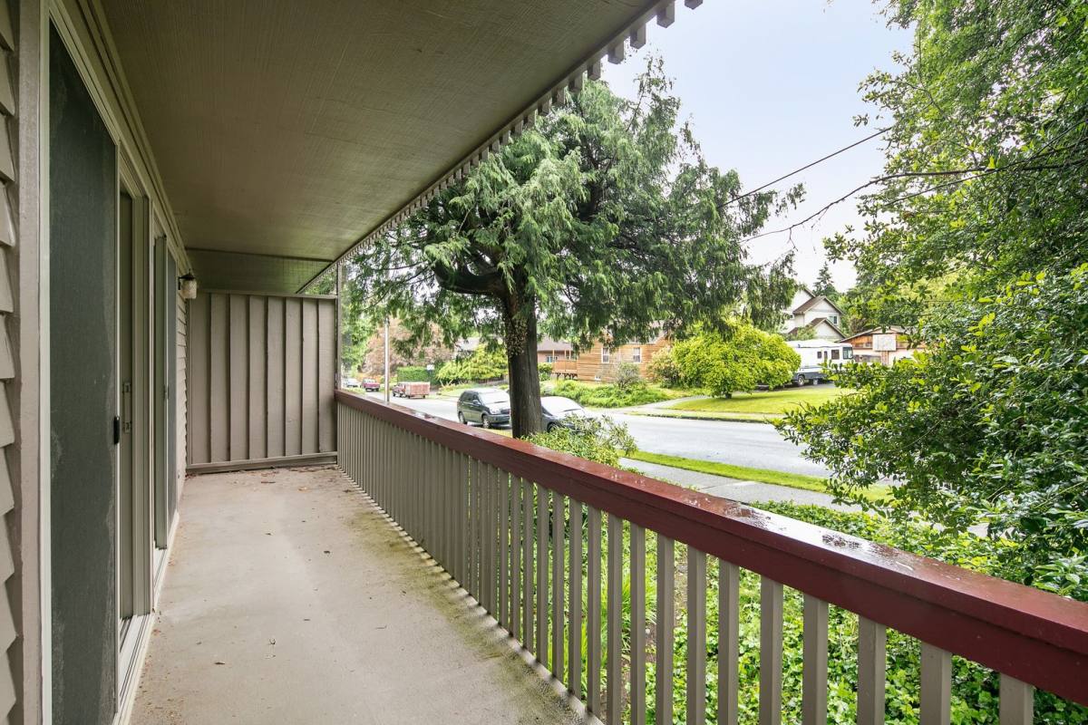 Apartment for rent at 10295 NE 189th St, Bothell, WA 98011