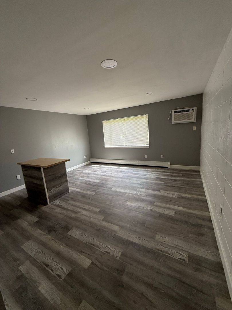 Apartment for rent at 2006 Alvin St, Cincinnati, OH 45219