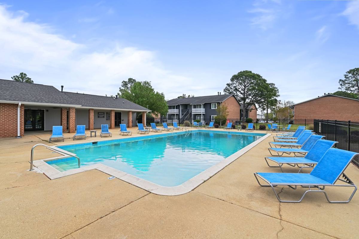 Apartment for rent at 203 Eastdale Rd S, Montgomery, AL 36117