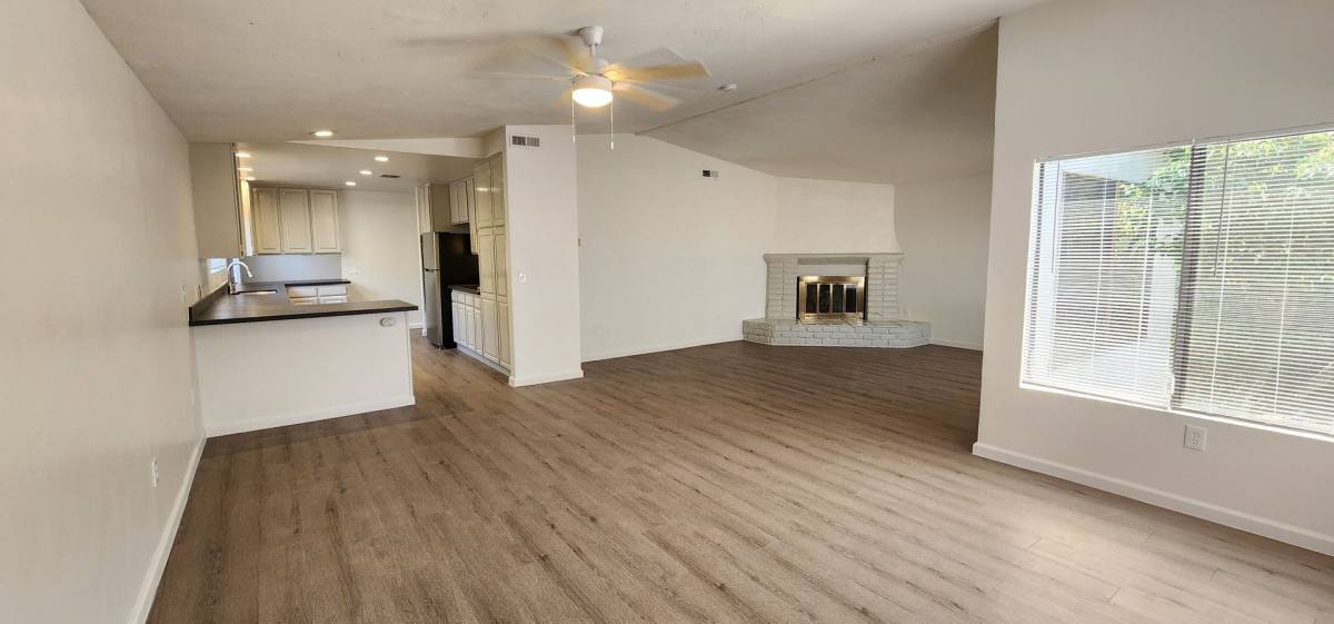 Apartment for rent at 664-664 1 2 I Ave, Coronado, CA 92118