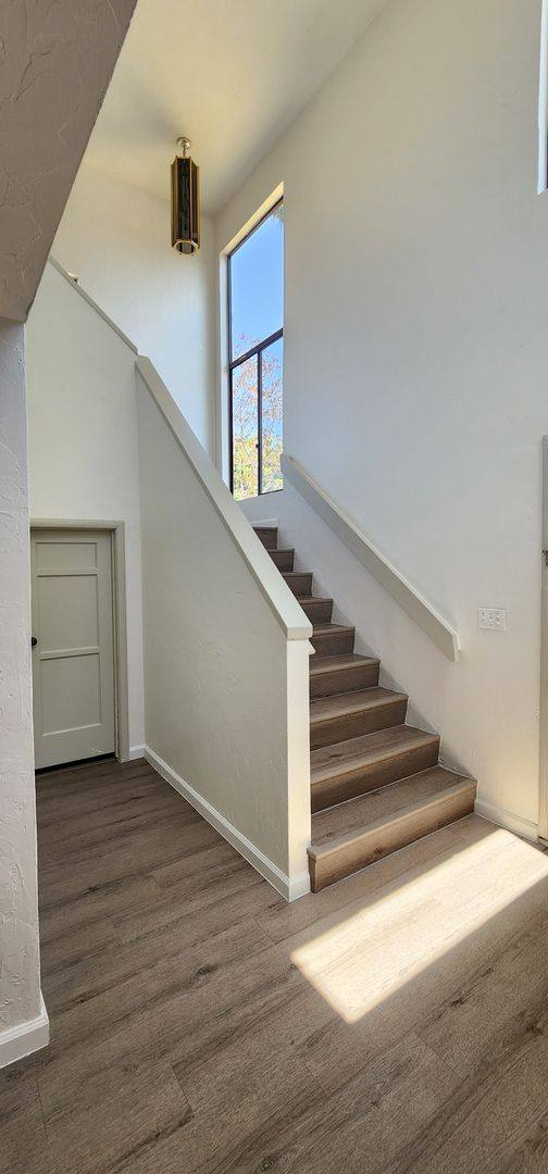 Apartment for rent at 664-664 1 2 I Ave, Coronado, CA 92118