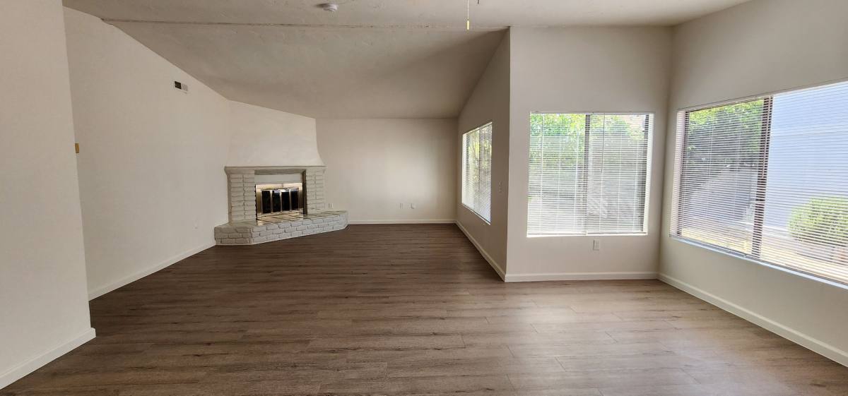Apartment for rent at 664-664 1 2 I Ave, Coronado, CA 92118
