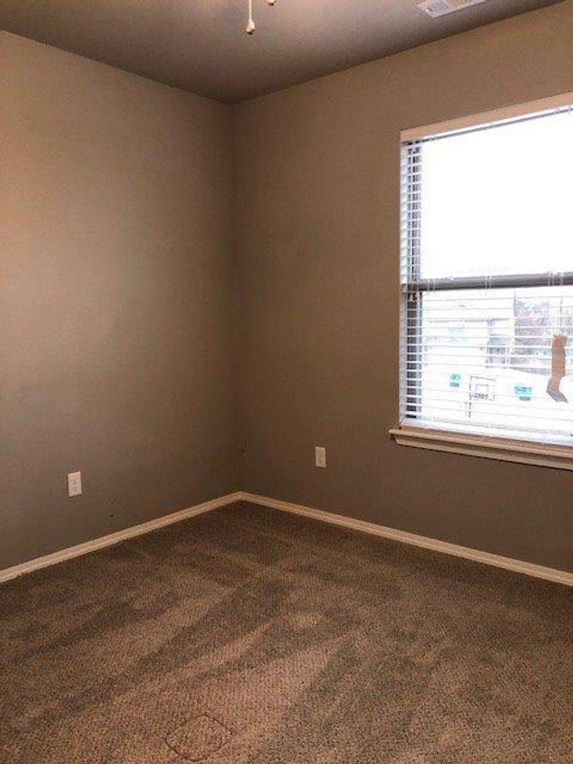 House for rent at 600 SW Loudon Dr, Bentonville, AR 72712