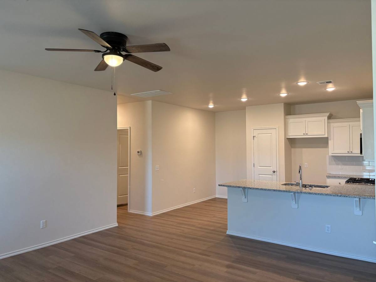 Townhouse for rent at 819 S Wilson Ave, El Reno, OK 73036