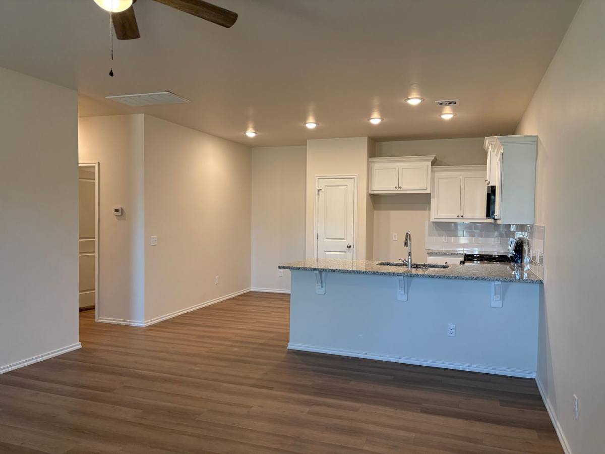 Townhouse for rent at 819 S Wilson Ave, El Reno, OK 73036