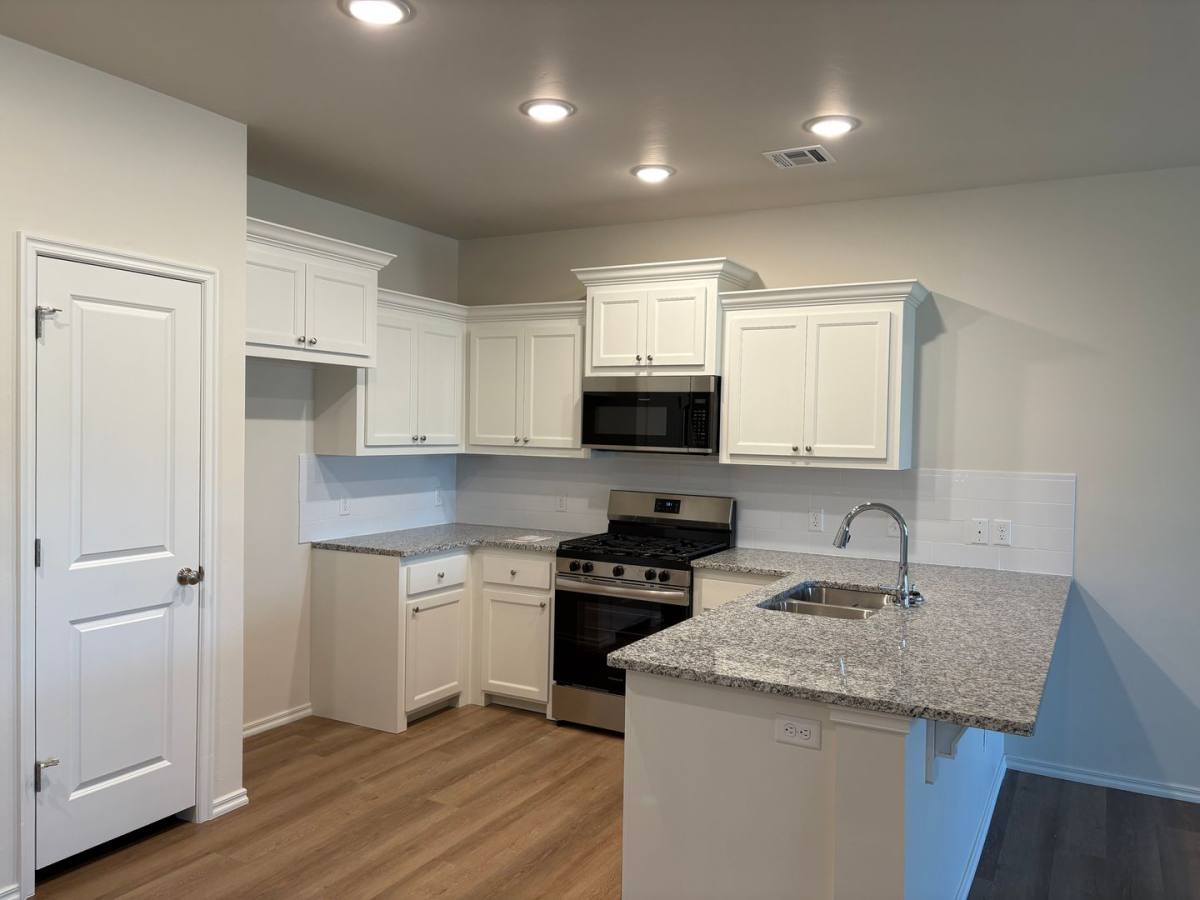 Townhouse for rent at 819 S Wilson Ave, El Reno, OK 73036